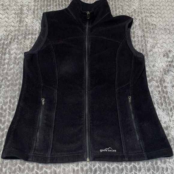 Eddie Bauer Fleece Vest with 2 front zipper pockets.  Size Large. - Picture 1 of 8